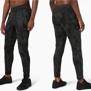 Lululemon Textured Tech Pant Diamond Dye Dark Grey Wash